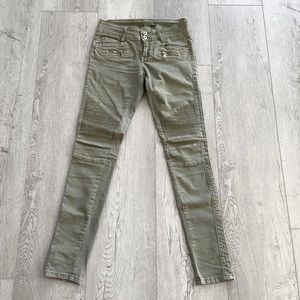 Lexxury | Skinny Moto Pants